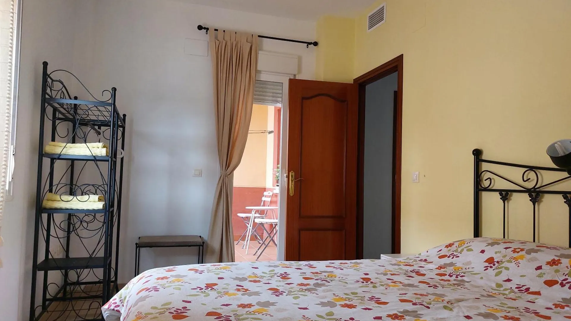 Vivienda Turistica Ronda Del Carmen contacts